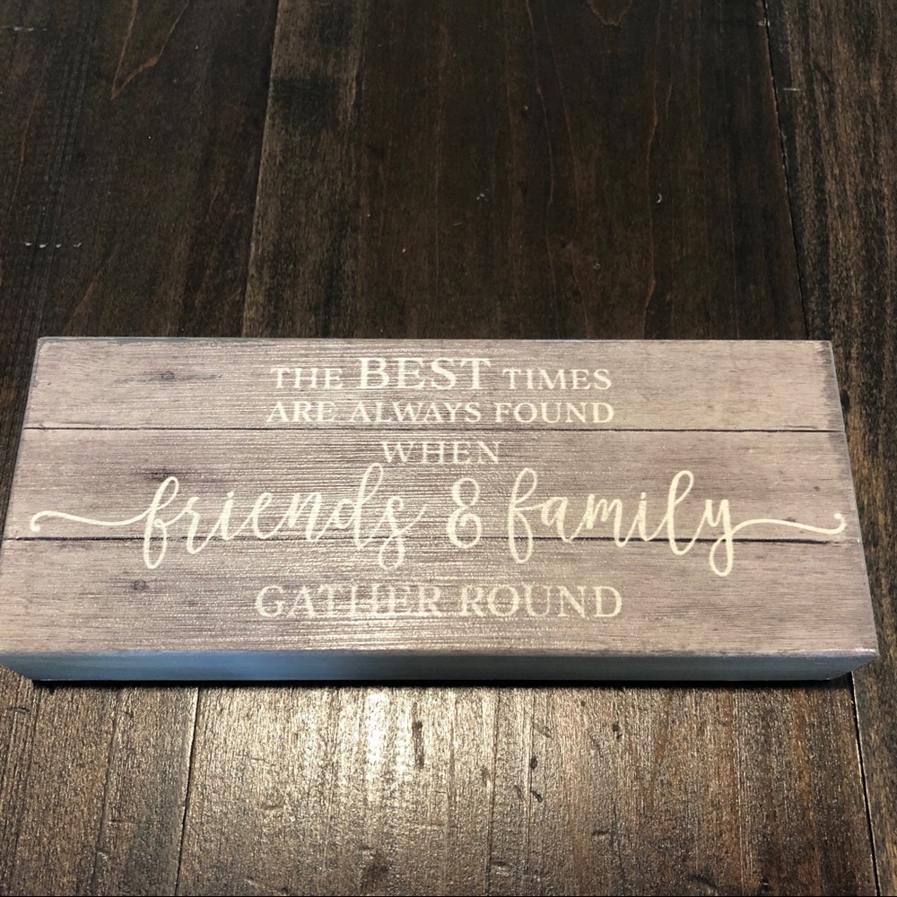 BOGO “Friends & Family” decor sign by Sixtrees